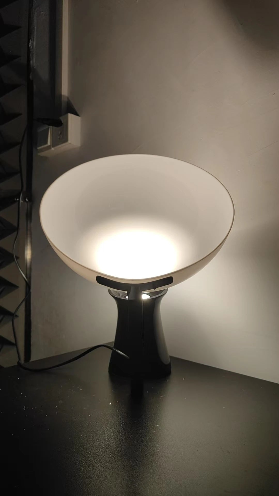modern black table lamp- night mood
