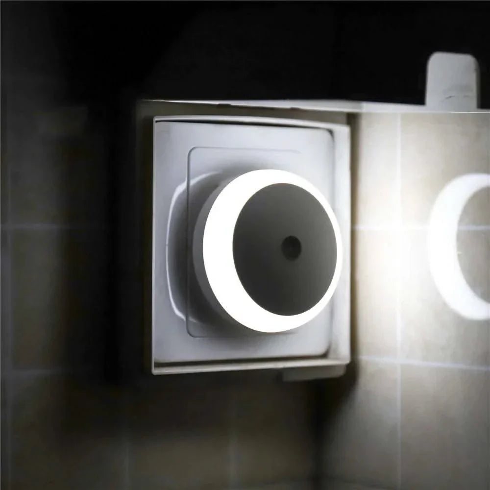Dusk-to-Dawn Smart Sensor Plug-in Night Light - Futura's Studio