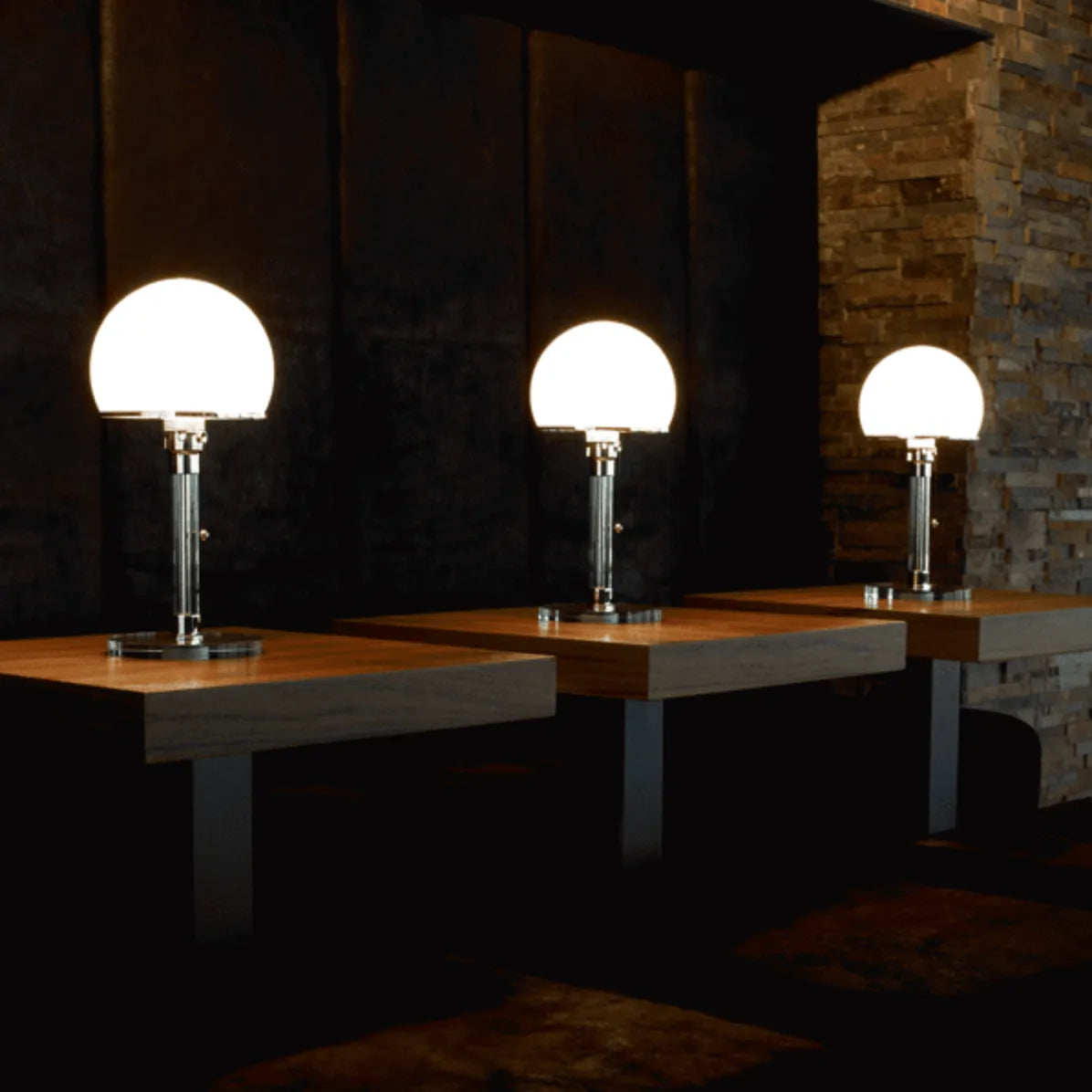 WG24 Table Lamp