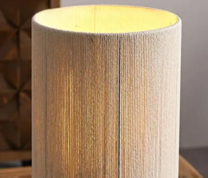 Lanterna de pedestal Wabi-Sabi