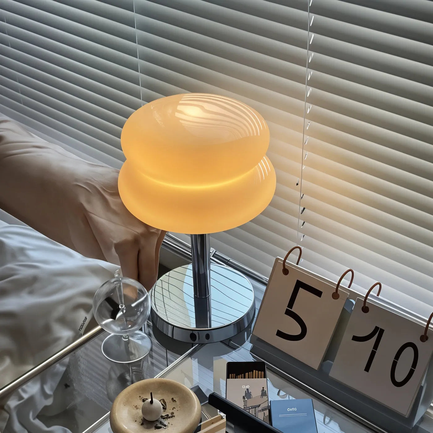 Macaron Lamp - Futura's Studio - Tangerine -