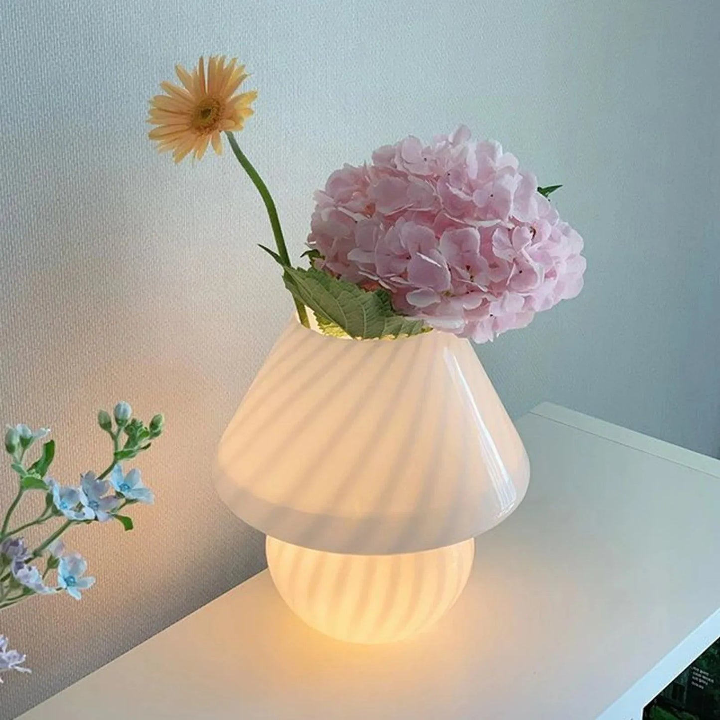 Swiss Blown Glass Lamp - Futura's Studio - Rose -