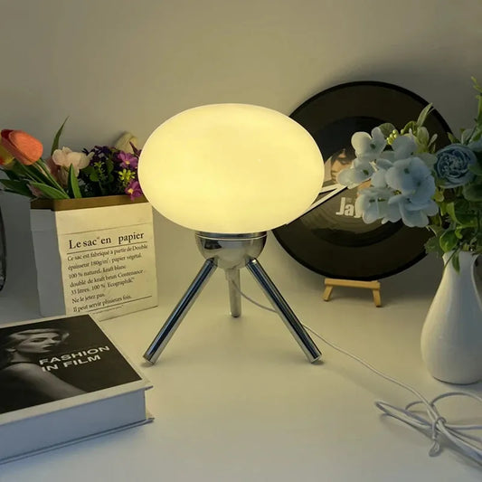 Tripod Bubble Lamp - Futura's Studio - Pearl -