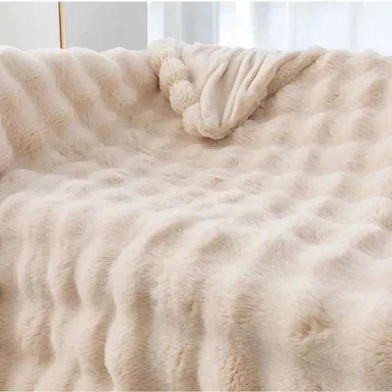 Chunky Fur Blanket - Futura's Studio - Beige / Medium -