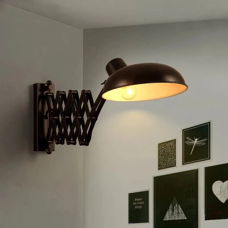 Retro Industrial Extendable Wall Lamp - Futura's Studio - Cool -