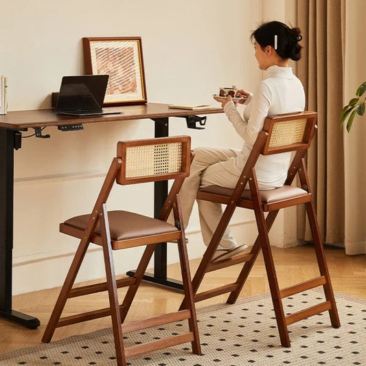 Hinoki™ – Foldable Rattan Bar Stool
