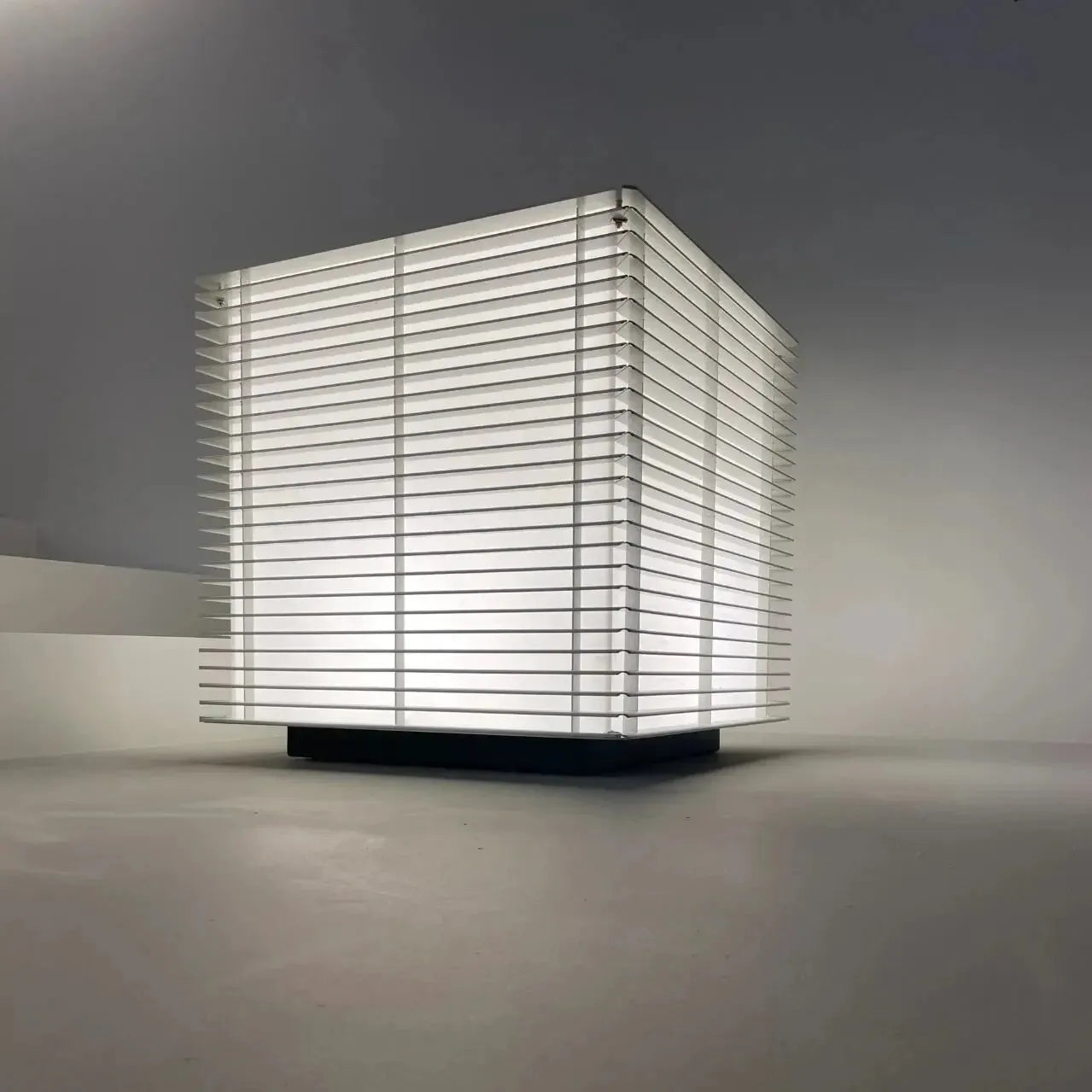 Milan™ Designer Lantern - Futura's Studio - Large / Warm -